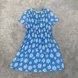 2 for 25$ — Vintage Ruched Daisy Swing Dress